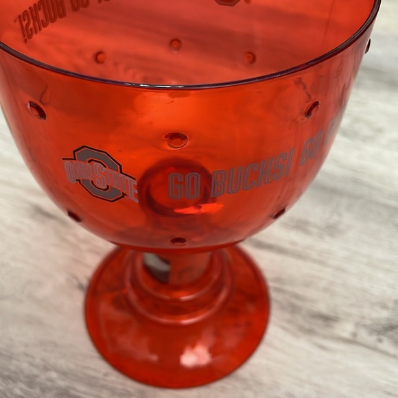 Ohio State Buckeyes OSU Logo Go Bucks! Red Plastic Oversized Stemmed Cup - Picture 5 of 8